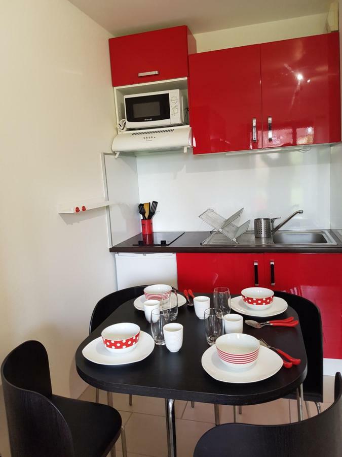 Appartement 2 Pieces Rez-De-Jardin A 2 Pas De La Plage Et De La Thalasso Кабур Екстериор снимка