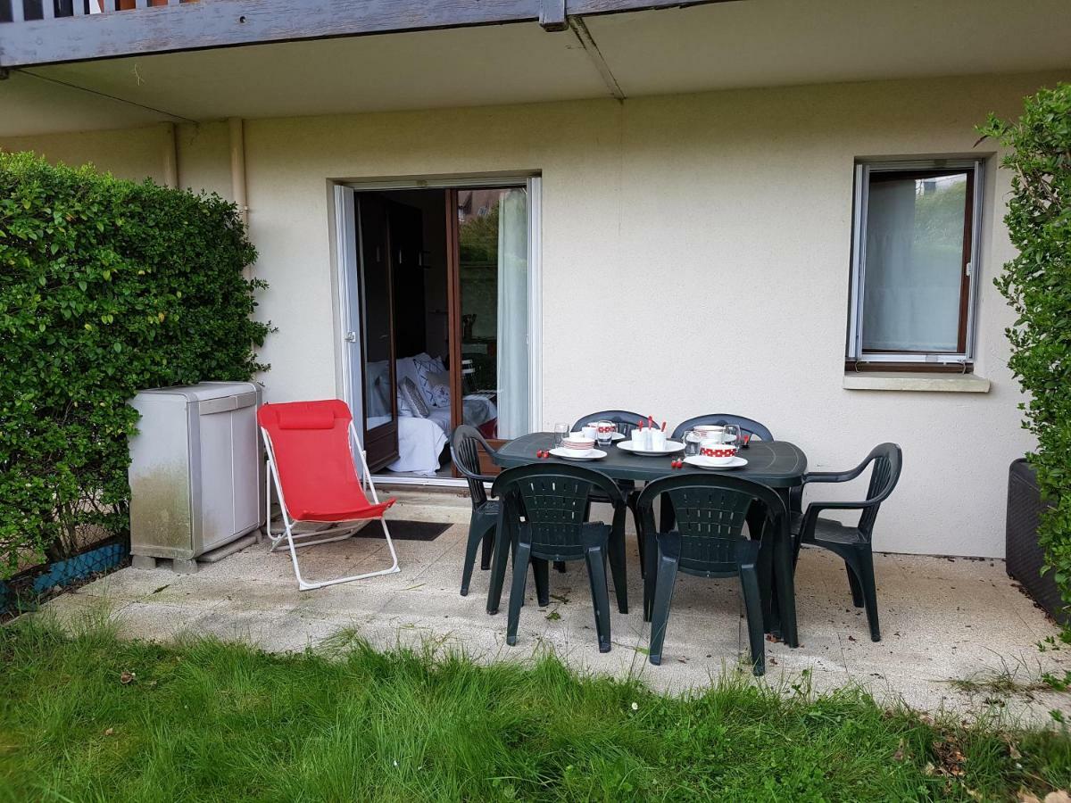 Appartement 2 Pieces Rez-De-Jardin A 2 Pas De La Plage Et De La Thalasso Кабур Екстериор снимка